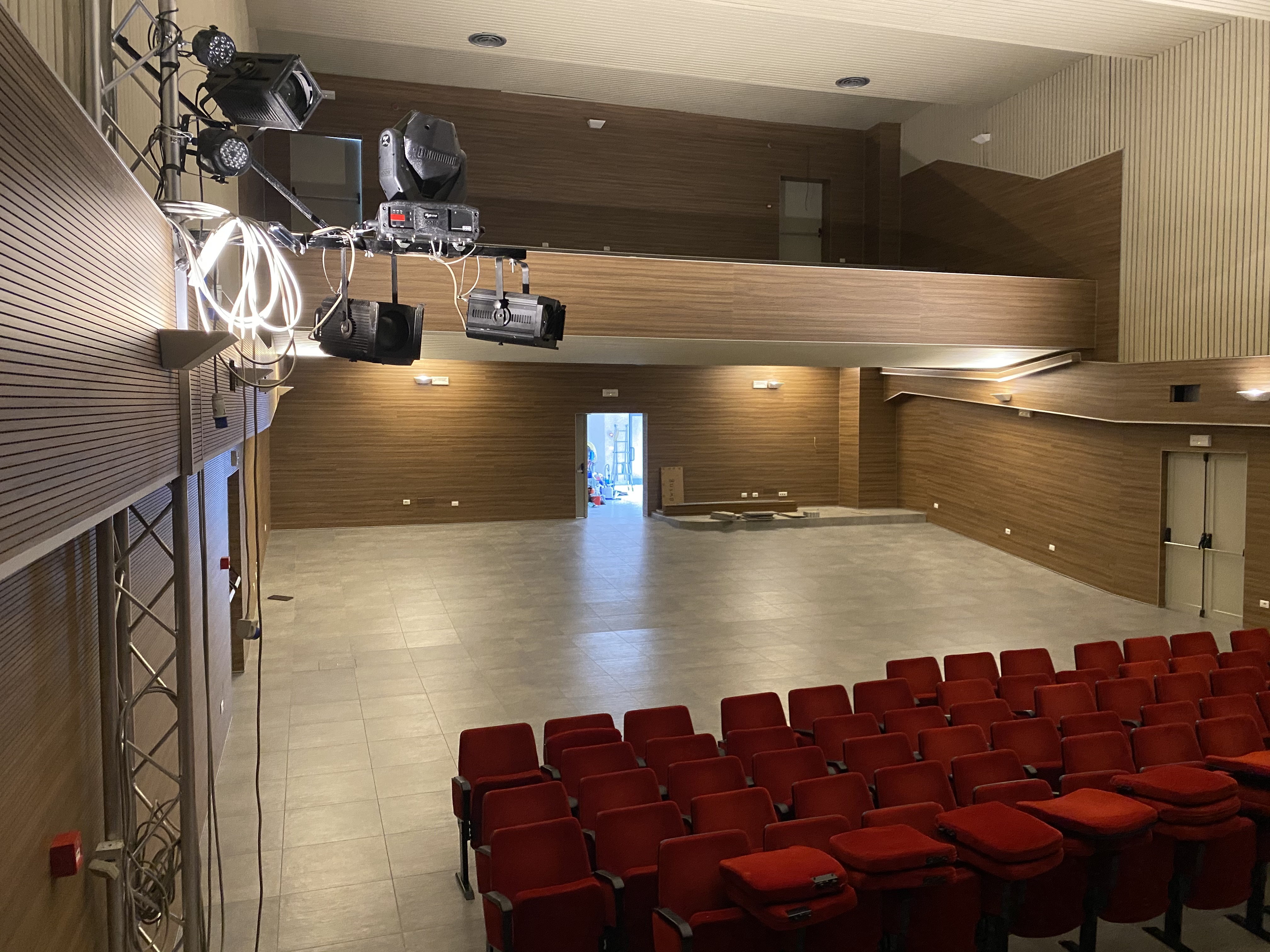 SALA DELLA COMUNITÀ: Il cantiere alla battute finali